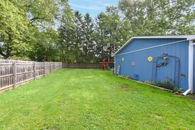 W282N6908  Main St, Merton, WI 53056 - Photo 25