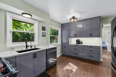 W128N8518  Revere Rd, Menomonee Falls, WI 53051 - Photo 3