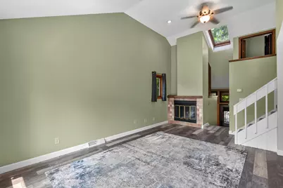 625  Tamarack Dr, West Bend, WI 53095 - Photo 9