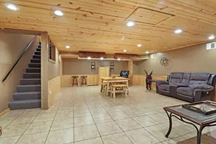 645 W Estate Ct, Elkhorn, WI 53121 - Photo 17