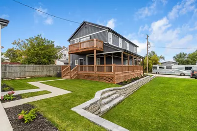 1107  Marshall Ave, South Milwaukee, WI 53172 - Photo 5