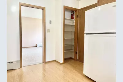 1508  Walnut St #Upper, South Milwaukee, WI 53172 - Photo 9