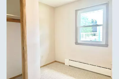 1508  Walnut St #Upper, South Milwaukee, WI 53172 - Photo 17