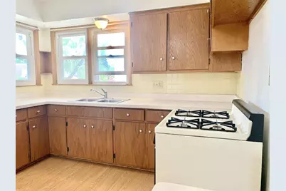 1508  Walnut St #Upper, South Milwaukee, WI 53172 - Photo 7