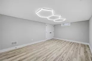 4205 86th St, Pleasant Prairie, WI 53142 - Photo 35