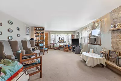 3957 E Holmes Ave, Cudahy, WI 53110 - Photo 9