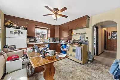 3957 E Holmes Ave, Cudahy, WI 53110 - Photo 5