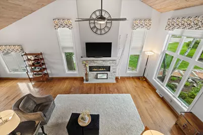 W303N2664  Maple Ave, Delafield, WI 53072 - Photo 25