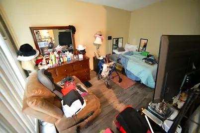 8647 N Servite Dr #111, Milwaukee, WI 53223 - Photo 7