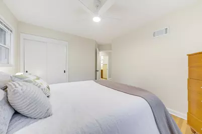 3285 N Knoll Blvd, Wauwatosa, WI 53222 - Photo 19