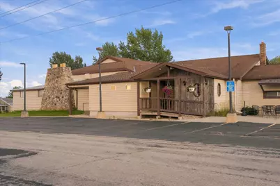 1077  Lake Dr, Port Washington, WI 53074 - Photo 3