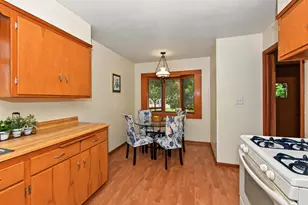 1120 S 102nd St, West Allis, WI 53214 - Photo 5