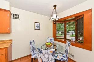 1120 S 102nd St, West Allis, WI 53214 - Photo 7