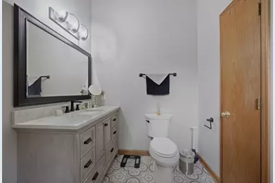 11506 W Janet Ct, Franklin, WI 53132 - Photo 21