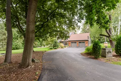 15025  Westover Rd, Elm Grove, WI 53122 - Photo 17