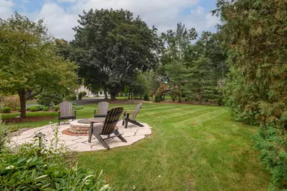 15025  Westover Rd, Elm Grove, WI 53122 - Photo 23