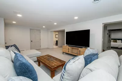 15025  Westover Rd, Elm Grove, WI 53122 - Photo 73