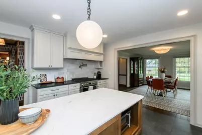 15025  Westover Rd, Elm Grove, WI 53122 - Photo 5