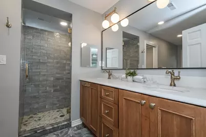 15025  Westover Rd, Elm Grove, WI 53122 - Photo 61