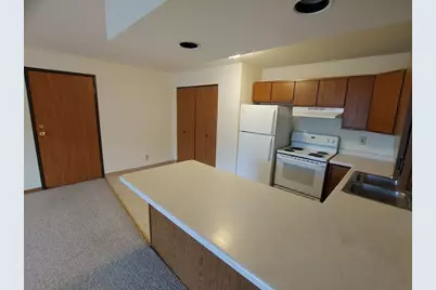 115  Carriage Way #6, Palmyra, WI 53156 - Photo 5