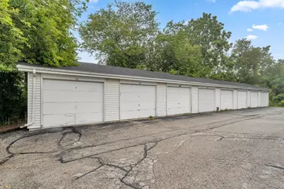 4909  Scotts Way #101, Racine, WI 53402 - Photo 11
