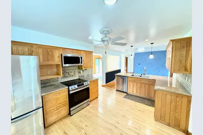 3640 W 7 Mile Rd, Racine, WI 53108 - Photo 15