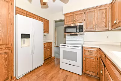 W294S2960  Wills Barry Ct, Genesee, WI 53188 - Photo 13