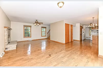 W294S2960  Wills Barry Ct, Genesee, WI 53188 - Photo 7