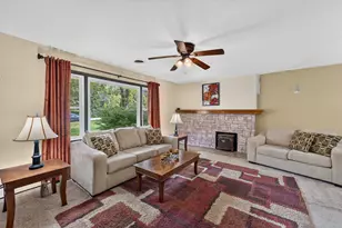 6023 Princeton Ln, Racine, WI 53402 - Photo 5
