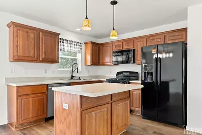 274  Highland Ave, Genoa City, WI 53128 - Photo 5