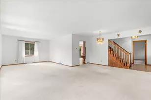 N5454 Crystal Springs Dr, Fredonia, WI 53021 - Photo 9