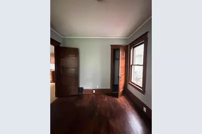2222 W Finn Pl, Milwaukee, WI 53206 - Photo 13