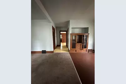 2222 W Finn Pl, Milwaukee, WI 53206 - Photo 3