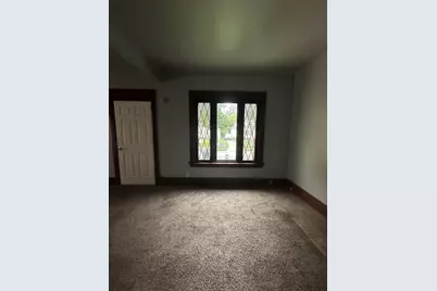 2222 W Finn Pl, Milwaukee, WI 53206 - Photo 5