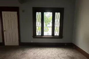 2222 W Finn Pl, Milwaukee, WI 53206 - Photo 5