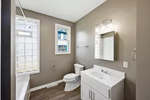 2618 N 24th Pl, Milwaukee, WI 53206 - Photo 13