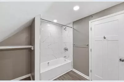 2618 N 24th Pl, Milwaukee, WI 53206 - Photo 21