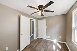 2618 N 24th Pl, Milwaukee, WI 53206 - Photo 23