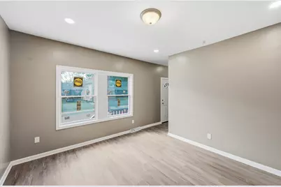 2618 N 24th Pl, Milwaukee, WI 53206 - Photo 5
