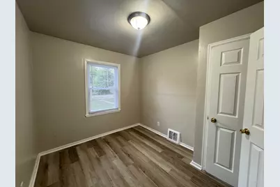 3928 N 30th St, Milwaukee, WI 53216 - Photo 11