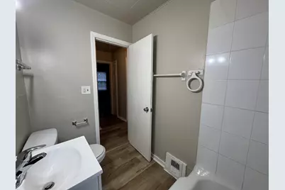 3928 N 30th St, Milwaukee, WI 53216 - Photo 9