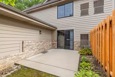 N80W12900  Fond Du Lac Ave #5, Menomonee Falls, WI 53051 - Photo 3
