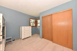 5405 N Shasta Dr, Glendale, WI 53209 - Photo 19