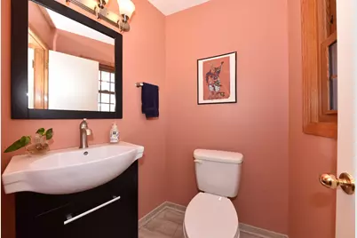 5405 N Shasta Dr, Glendale, WI 53209 - Photo 21