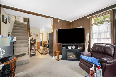 430  Cedar St, Hartford, WI 53027 - Photo 3