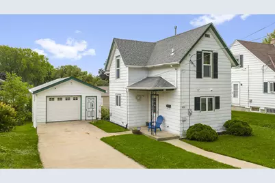 430  Cedar St, Hartford, WI 53027 - Photo 1