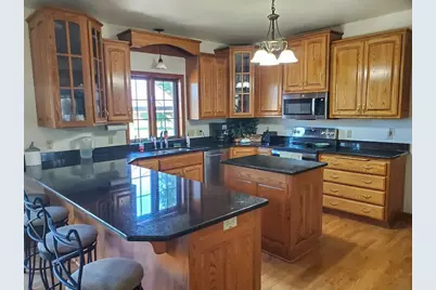 S89W34740  Eagle Ter, Eagle, WI 53119 - Photo 5