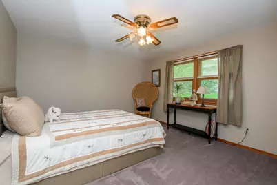 W276N1606  Spring Creek Dr, Pewaukee, WI 53072 - Photo 35