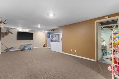 2104  Garland Ave, Waukesha, WI 53188 - Photo 23