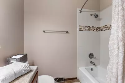 2104  Garland Ave, Waukesha, WI 53188 - Photo 15